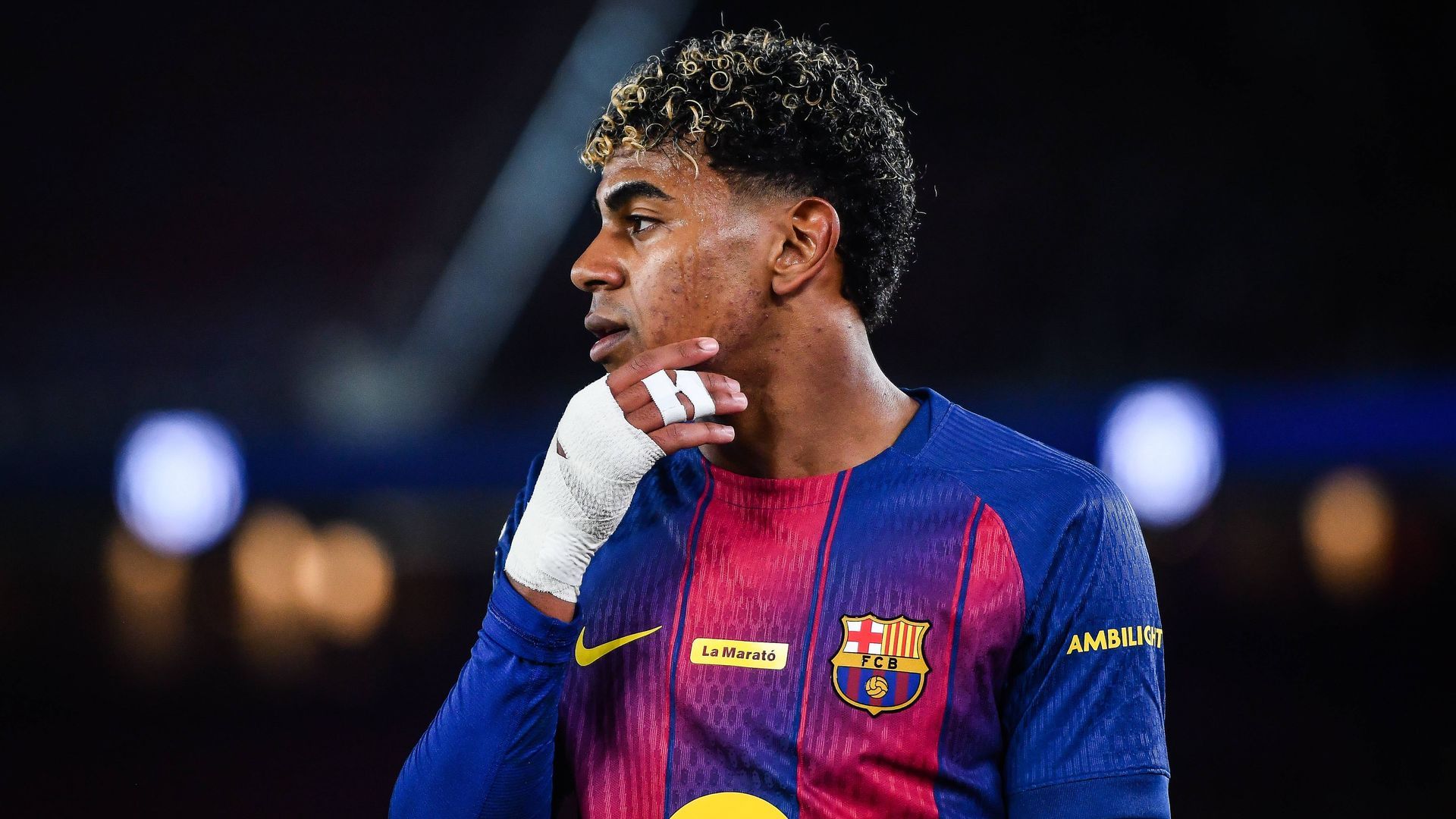 Lamine Yamal jugando con el FC Barcelona