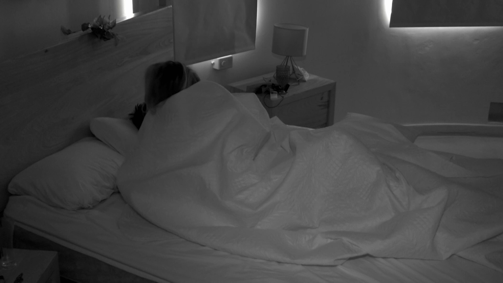 Las noches de pasión de Claudia y Gerard provocan el enfado de Sandra