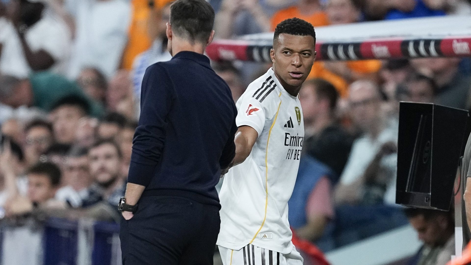 Mbappé y Xabi Alonso, en un partido del Real Madrid