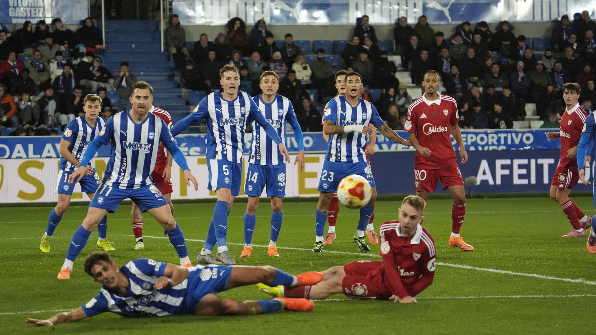 Peque, en el Alavés-Sevilla de Copa