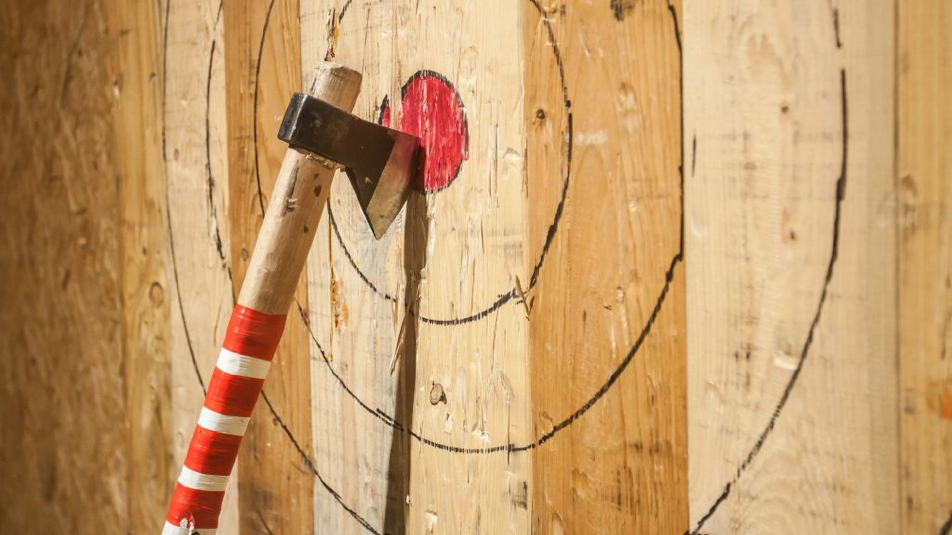 Tiro con hachas Tiro con hachas