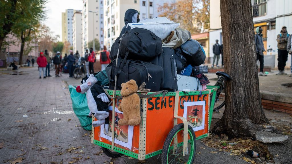 Un desalojo masivo en Badalona deja sin techo en diciembre a 400 inmigrantes y 19 detenidos