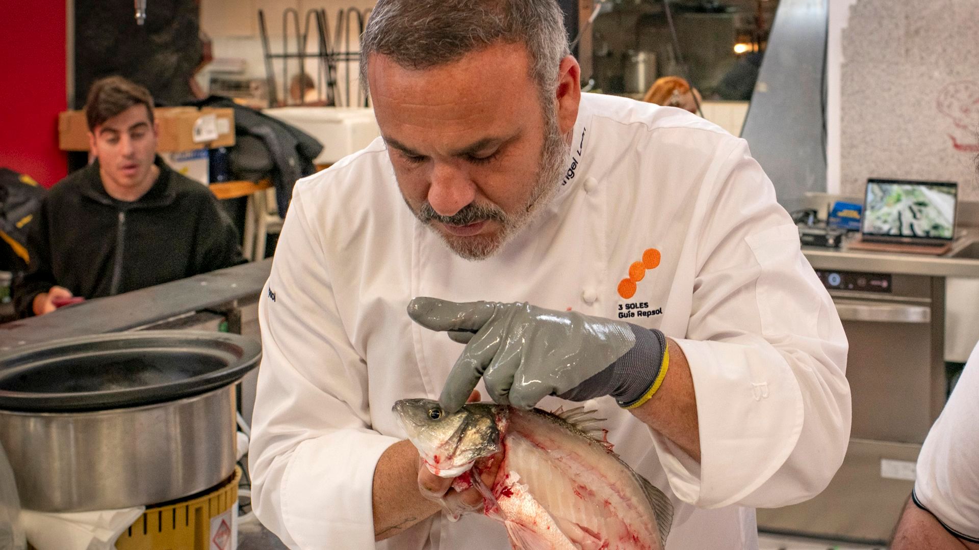 Ángel León en El Puesto Guía Repsol