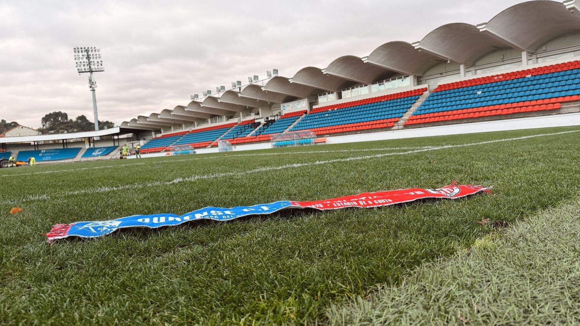 Bufanda conmemorativa de la eliminatoria copera en O Couto Bufanda conmemorativa de la eliminatoria copera en O Couto