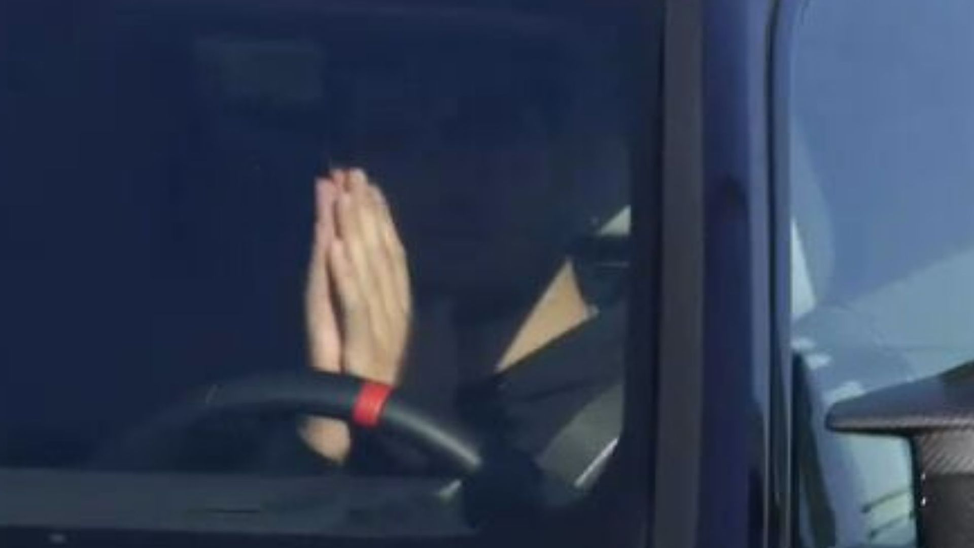 Carlos Alcaraz pidiendo perdón a la prensa