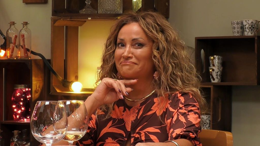 La reacción de una soltera de 'First Dates' al escuchar el atrevido piropo de su cita: "Me ha parecido de camionero"