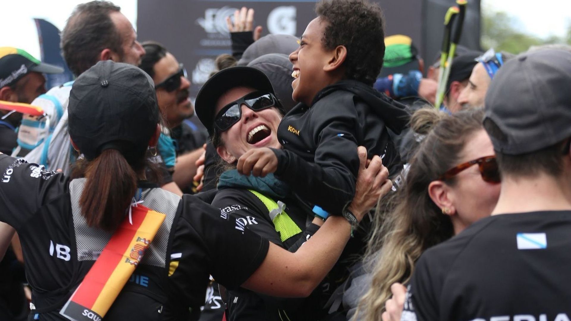 El reto de cruzar los Andes en silla adaptada, un hito de dos jóvenes con parálisis cerebral