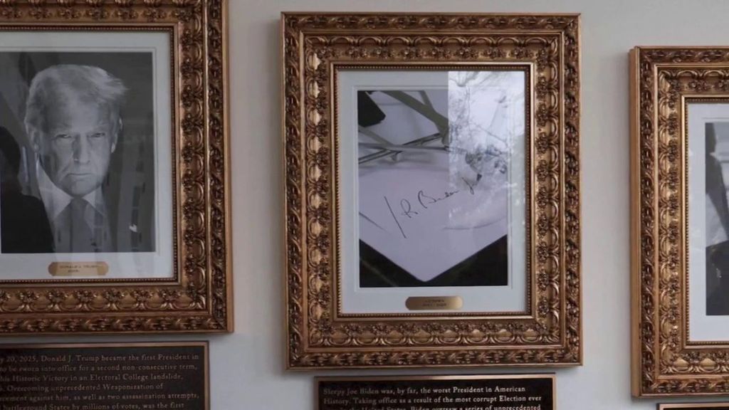 Trump instala placas en la galería de retratos de los presidentes de EEUU para opinar de ellos: Obama y Biden, mal parados