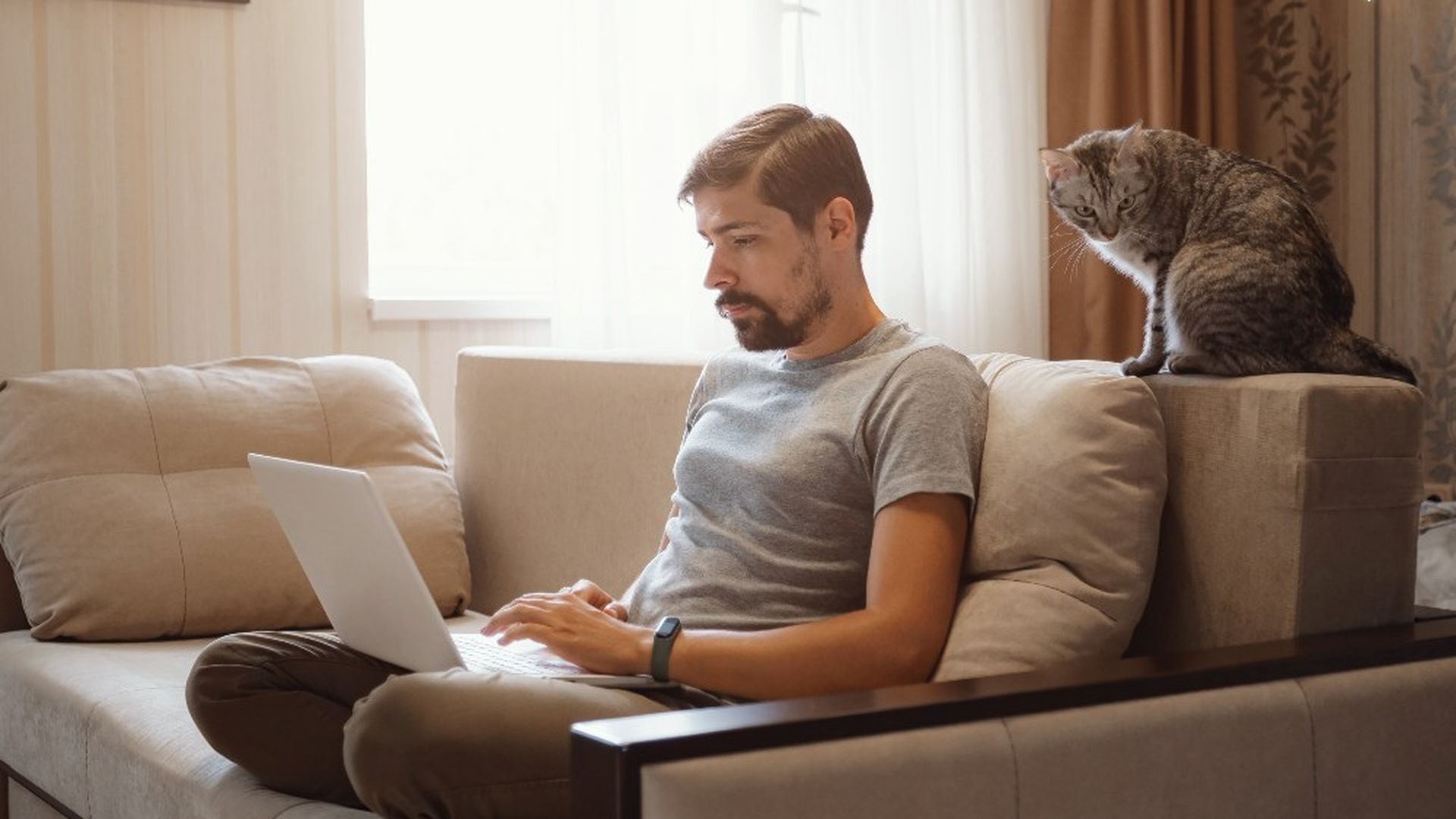 Surfshark - para ahorrar y cubrir todos tus dispositivos