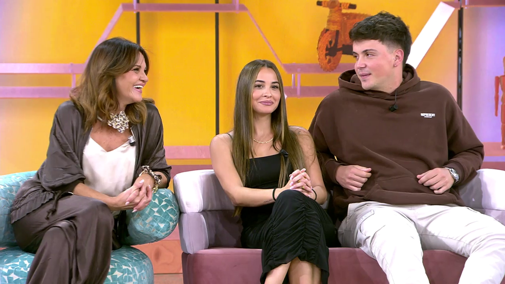 Jorge Javier consigue que dos invitados se sienten juntos para conocerse: "Me la estás liando"