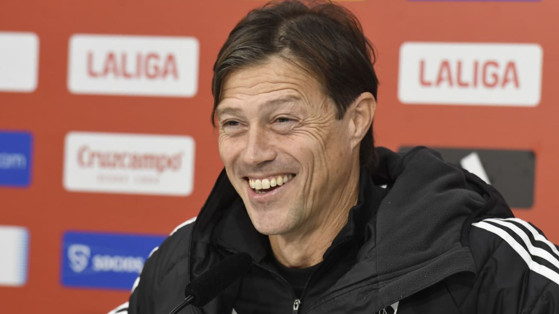 Matías Almeyda, en sala de prensa