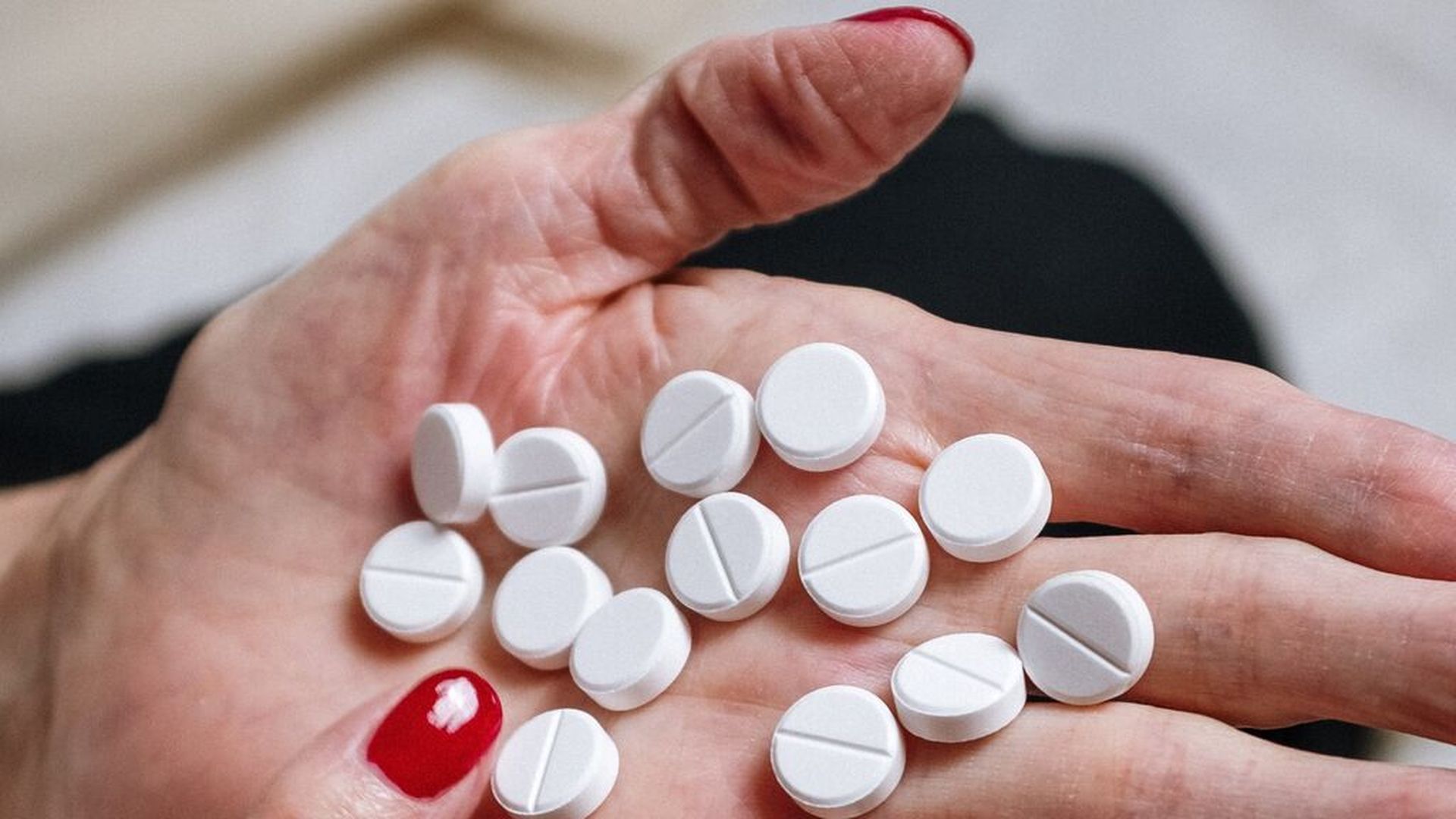 Por qué no debemos tomar paracetamol para combatir la resaca.