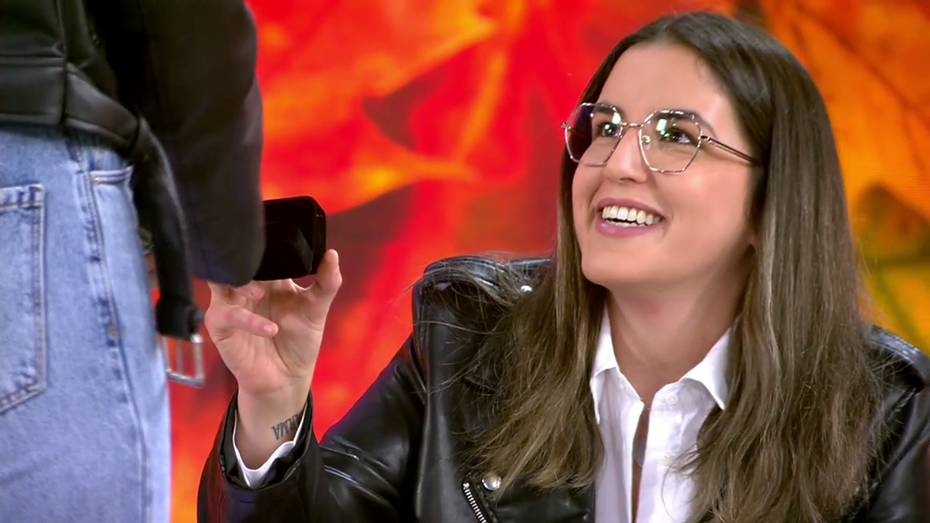 ¡Suenan campanas de boda en 'El diario de Jorge'! Miriam le pide matrimonio a su novia con un ritual