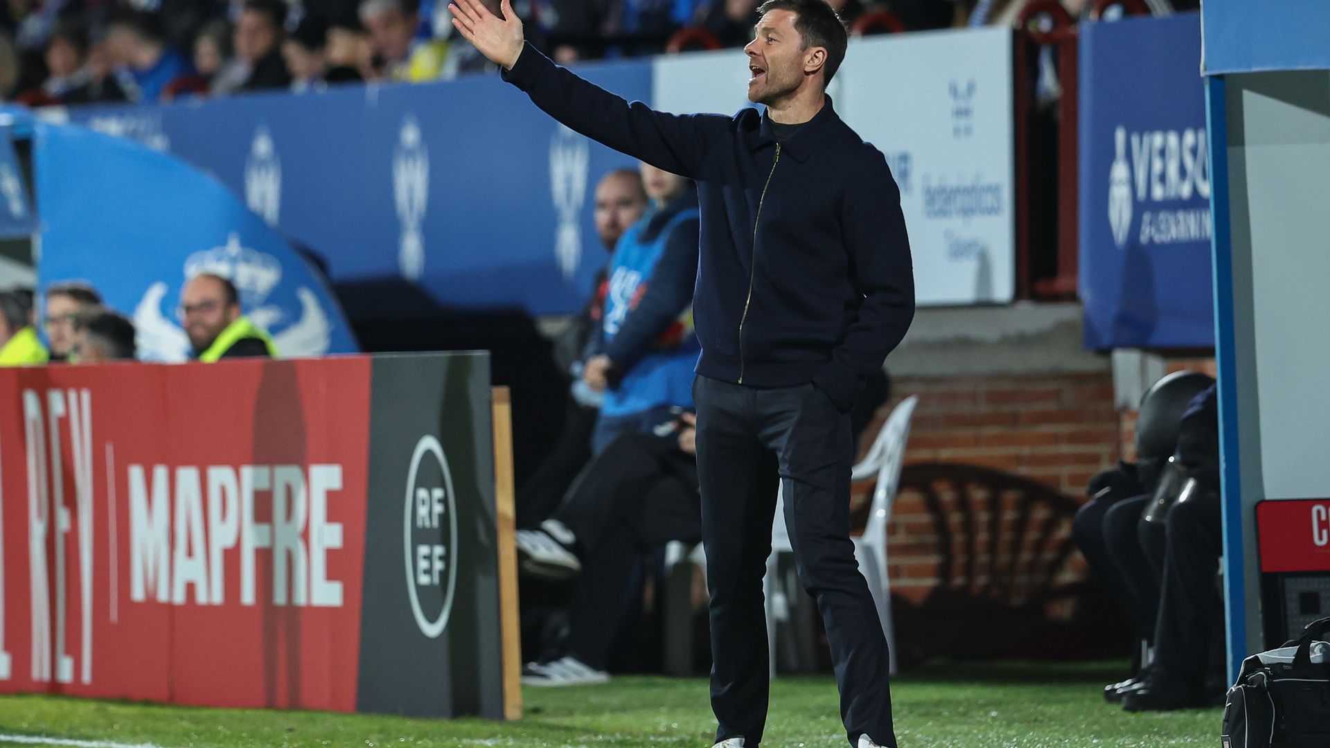 Xabi Alonso en el partido del Real Madrid contra el Talavera