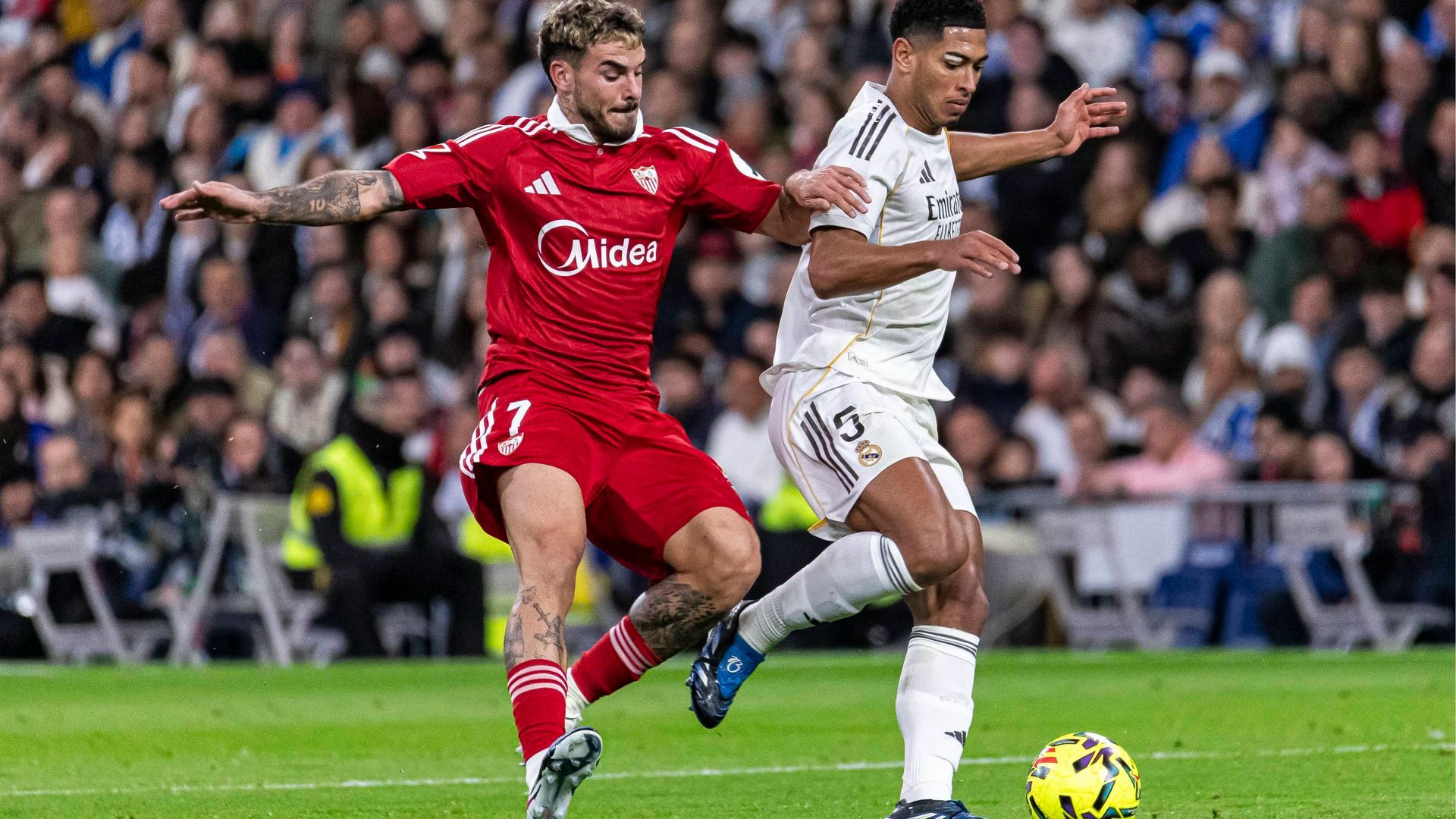 Isaac Romero y Bellingham, en el Real Madrid-Sevilla