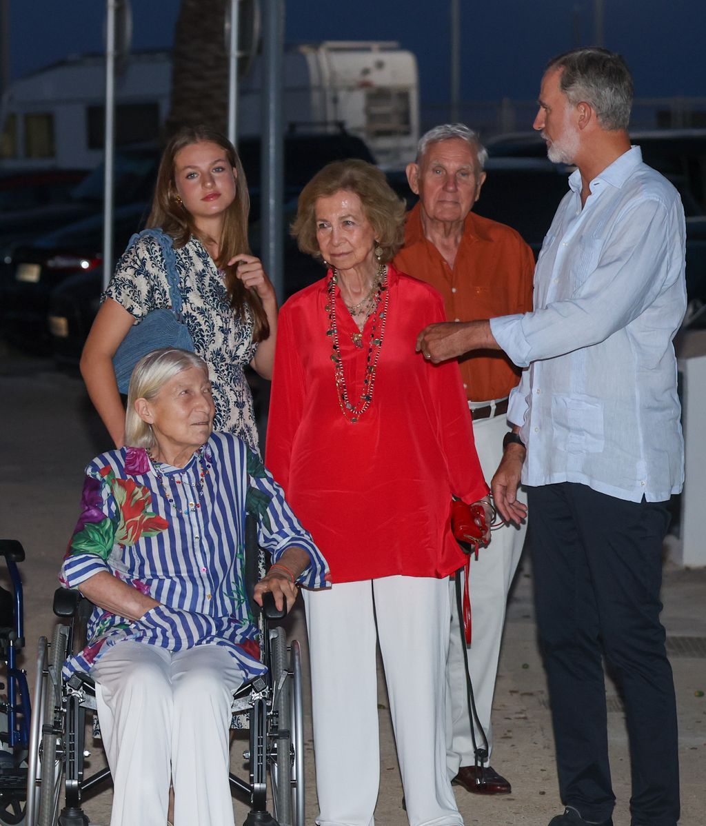 La princesa Leonor de Borbón, Tatiana Radziwill, la reina Sofía, Jean Henry Fruchaud y el rey Felipe IV
