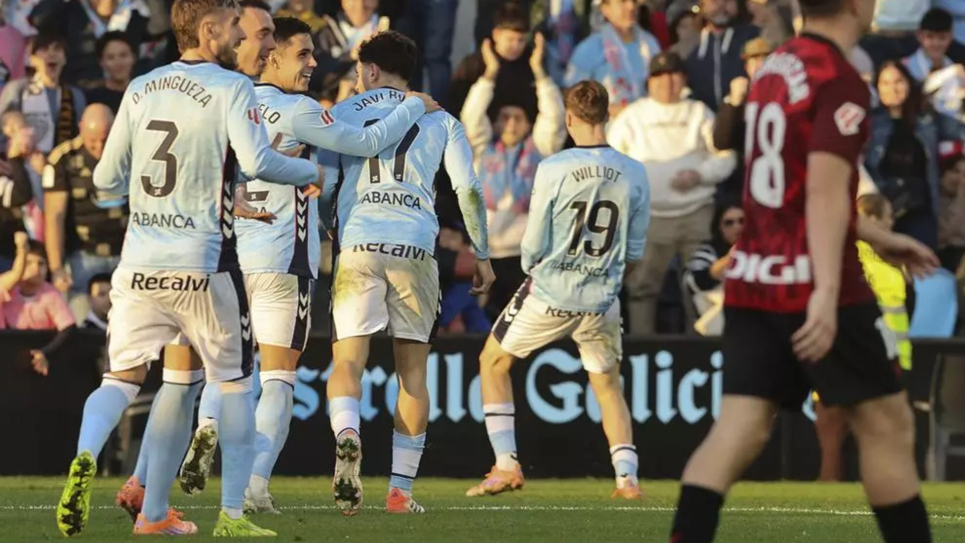 Los jugadores del Celta celebran un gol ante el Athletic Club Los jugadores del Celta celebran un gol ante el Athletic Club