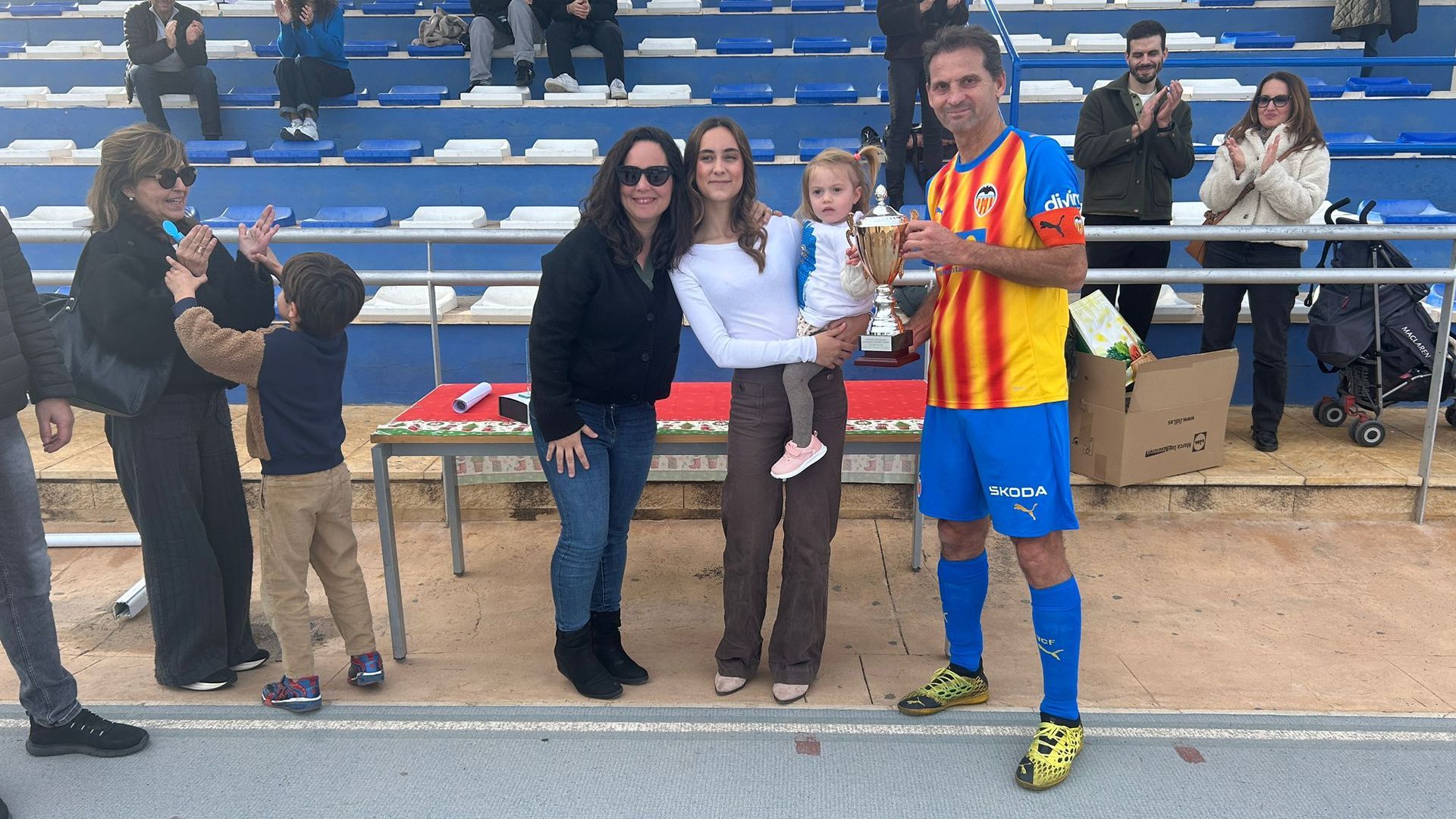 Amistoso entre los veteranos del Hércules y del Valencia CF