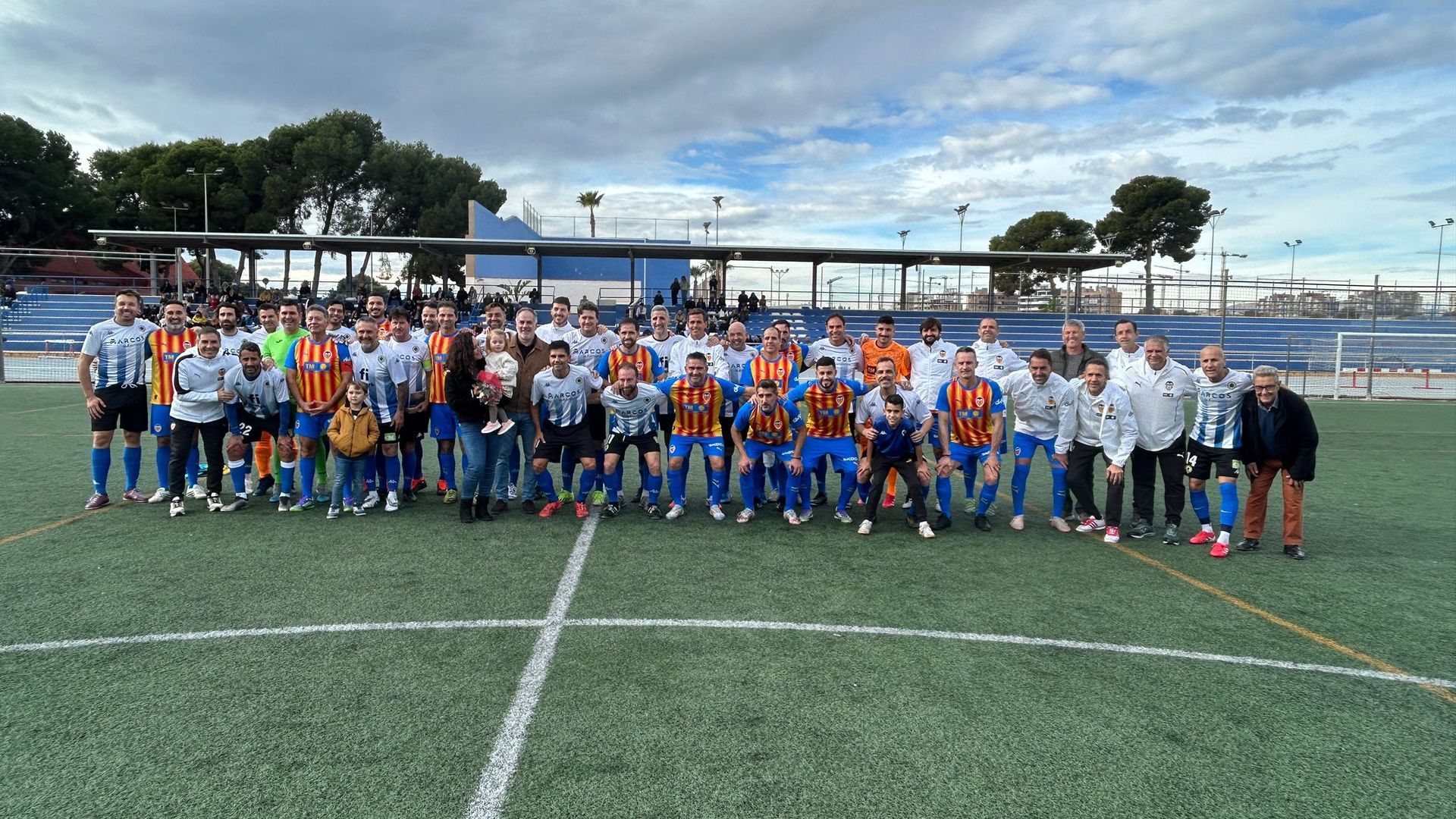 Amistoso entre los veteranos del Hércules y del Valencia CF