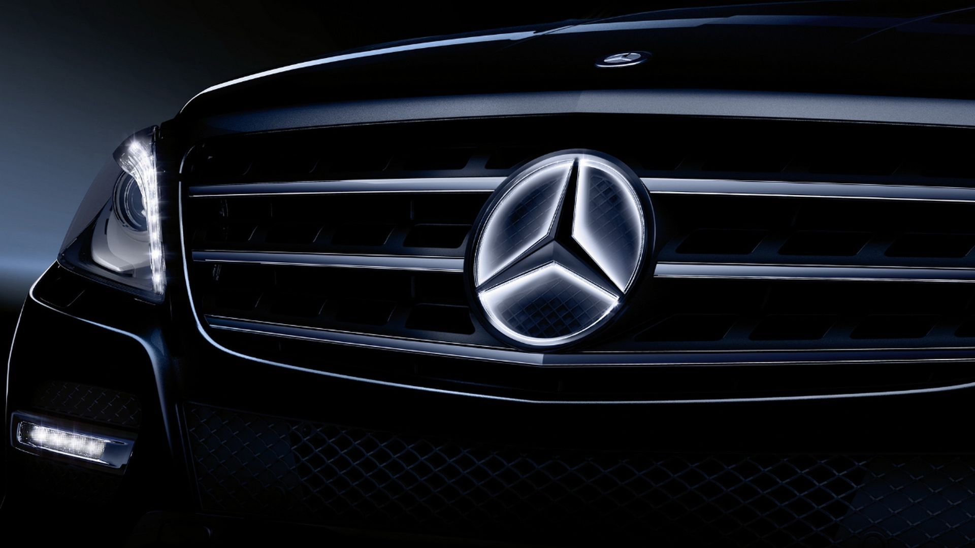 Logo de Mercedes
