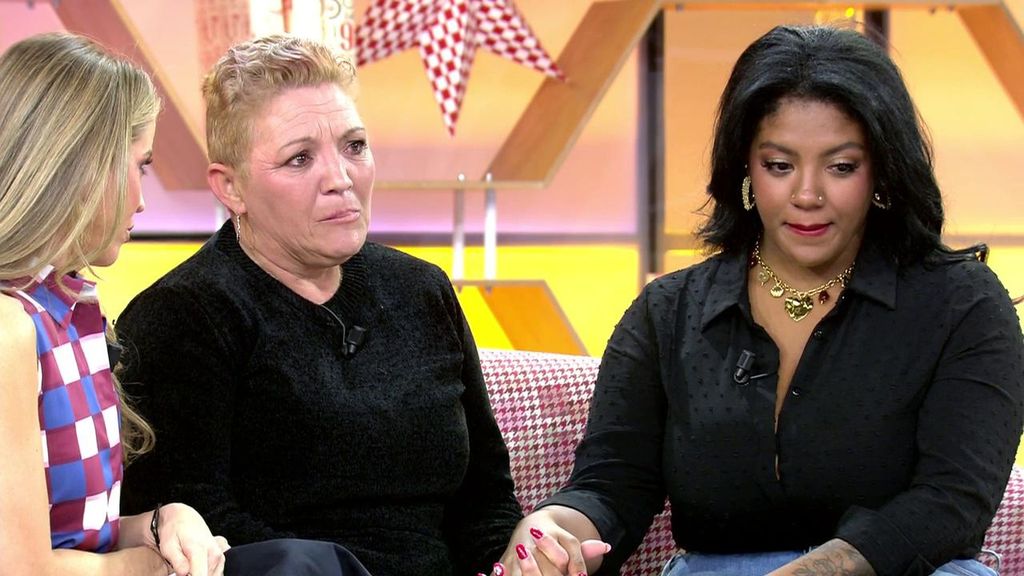 El shock de dos mujeres al tener noticias de su hija y hermana tras un mes desaparecida: "Hay cosas que me han dolido"