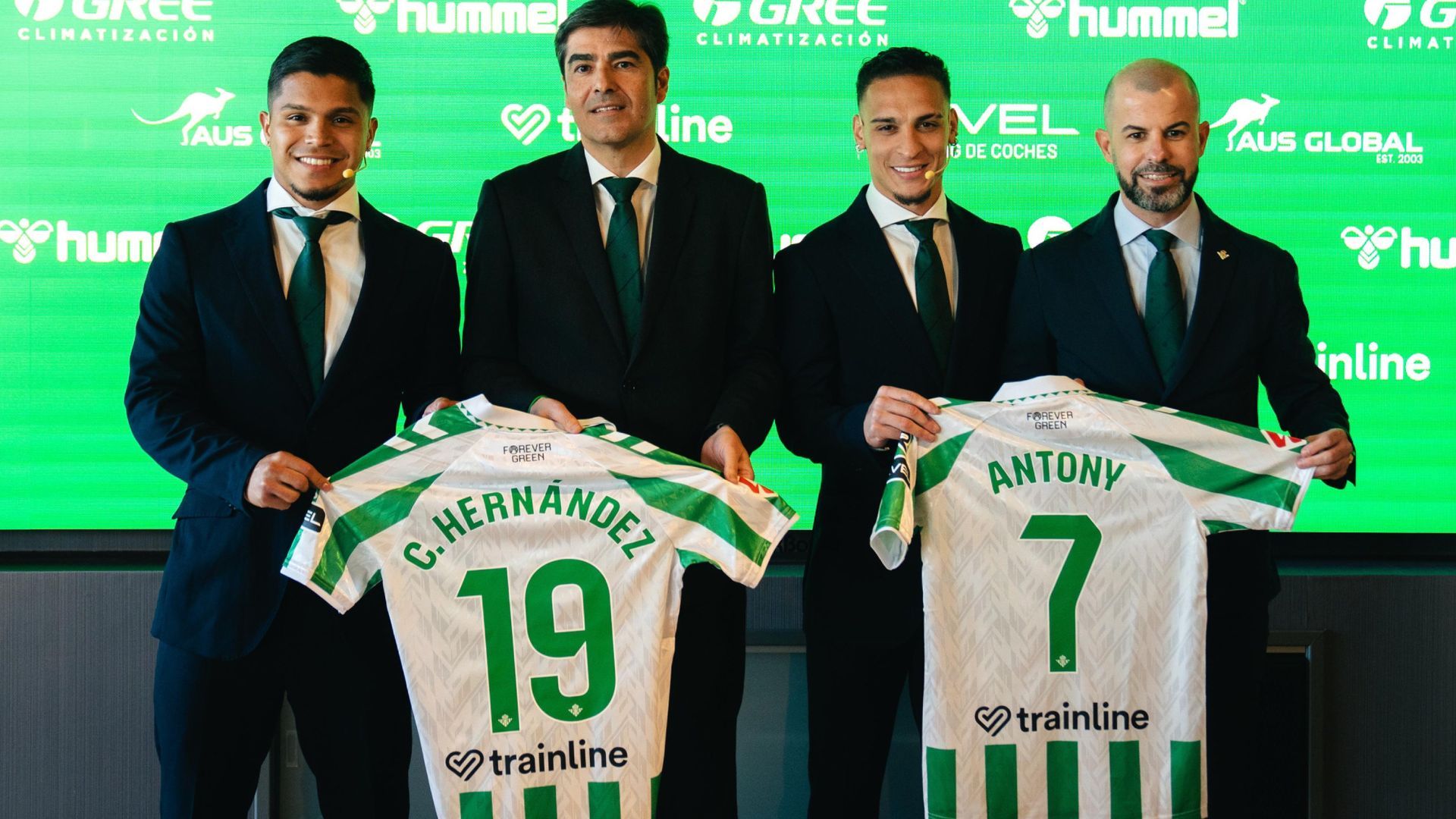 Cucho Hernández y Antony, presentados por el Betis