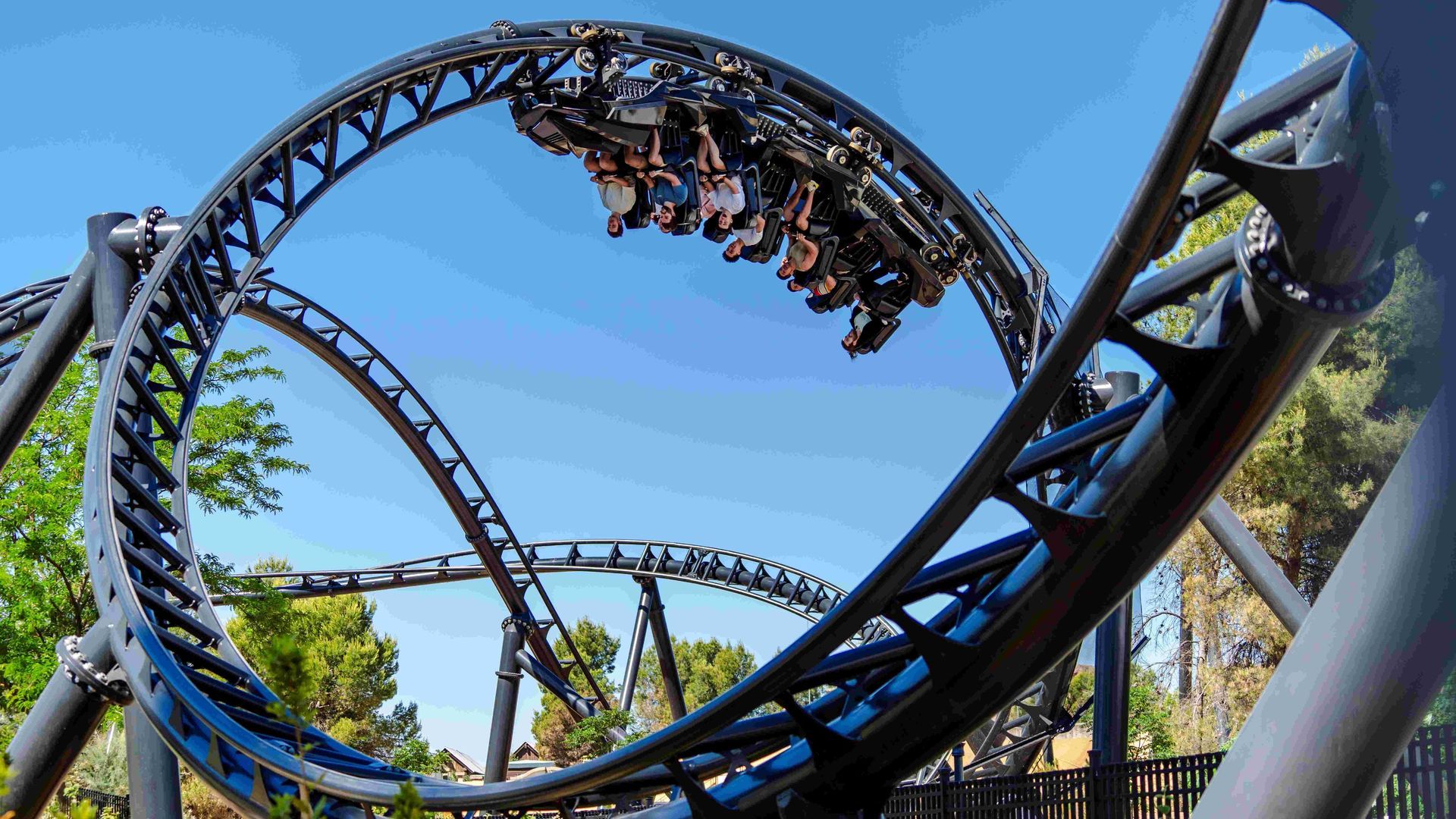 EuropaPress_6646939_parque_warner_parque_atracciones_madrid_despliegan_oferta_ocio_adrenalina