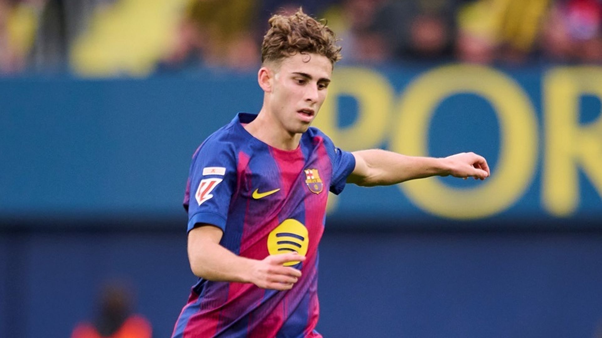 Fermín López en un partido con el FC Barcelona