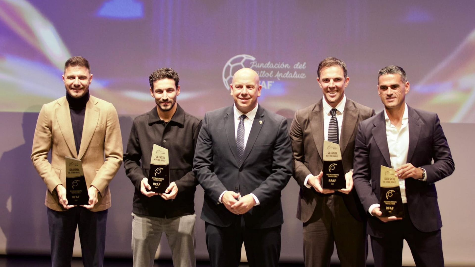 Los premiados en la I Gala del Fútbol Andaluz
