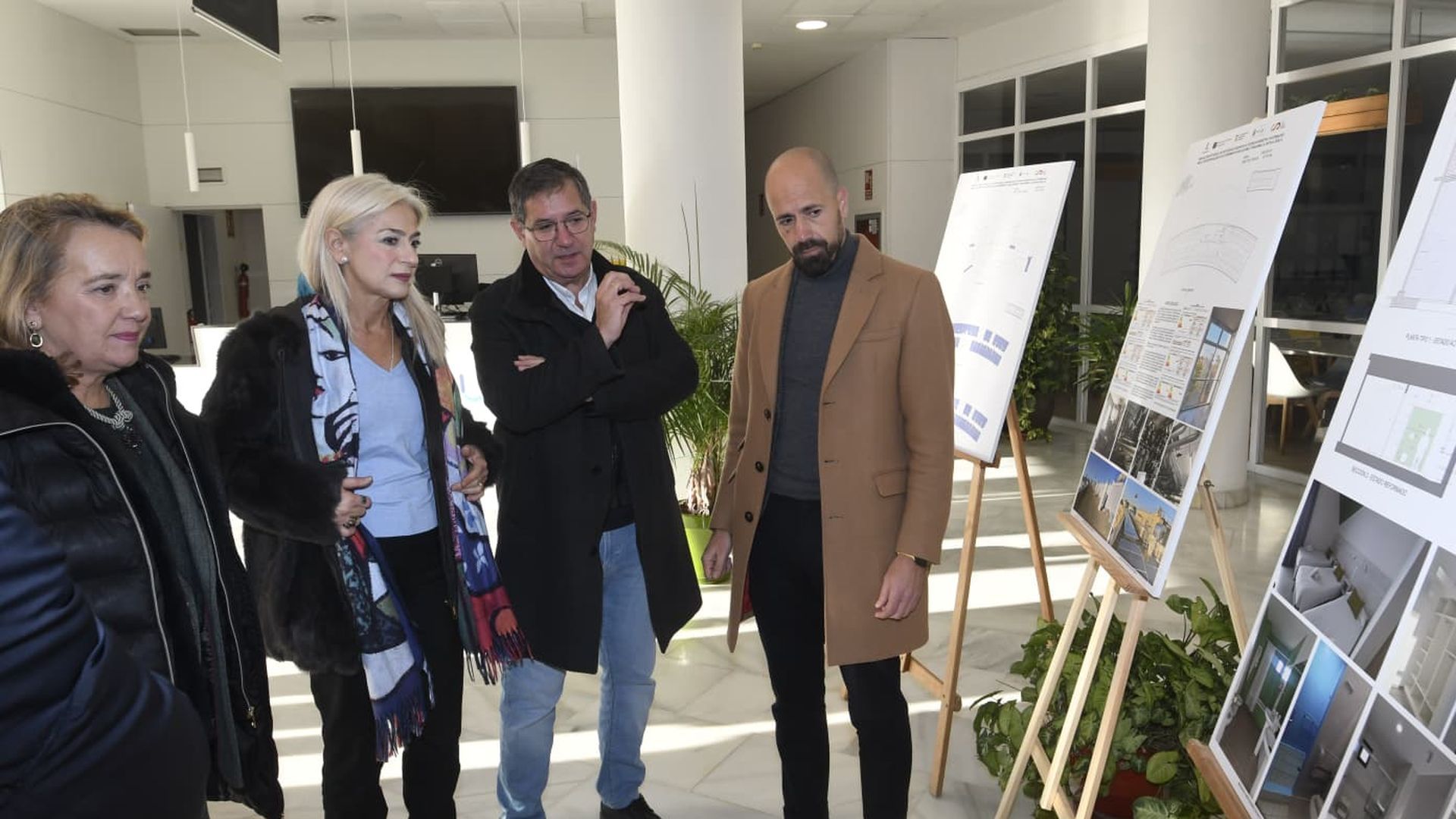 Patricia del Pozo, Consejera de Cultura y Deporte de la Junta de Andalucía, en las instalaciones de CEAR