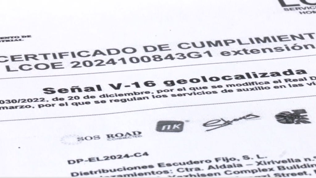 Facua denuncia una posible estafa con las valizas V16 no homologadas vendidas como oficiales