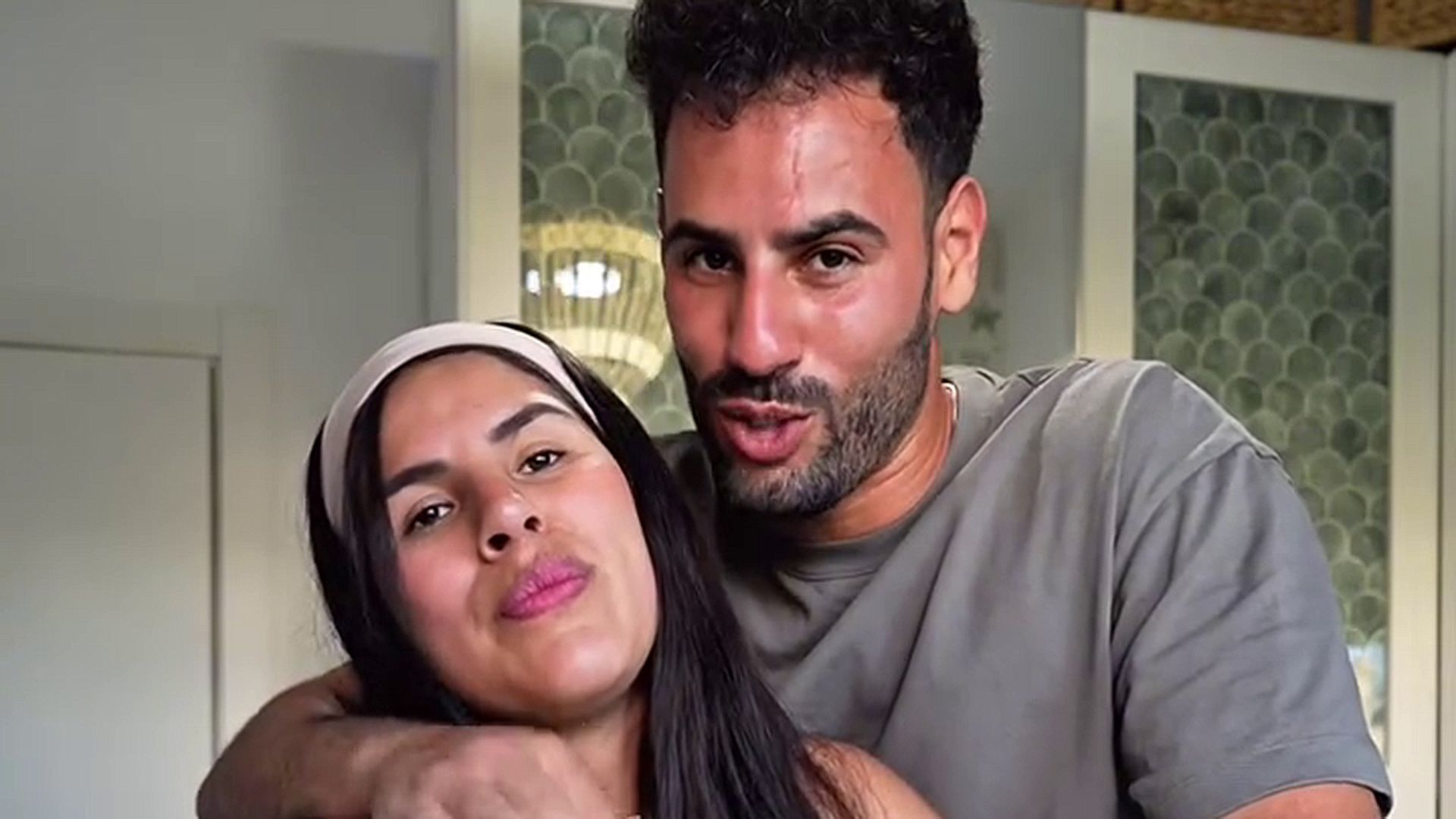 Isa Pantoja y Asraf Beno