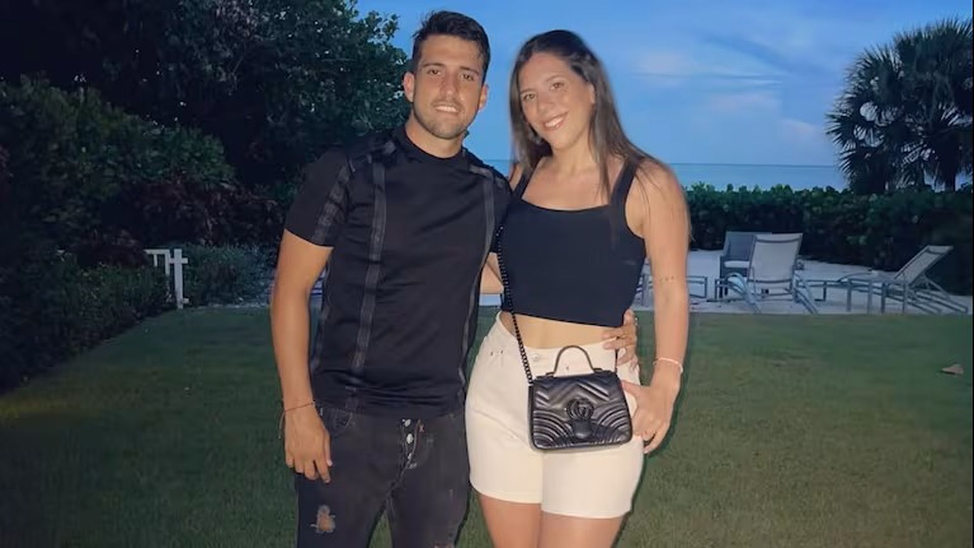 María Sol, hermana de Messi, con su pareja