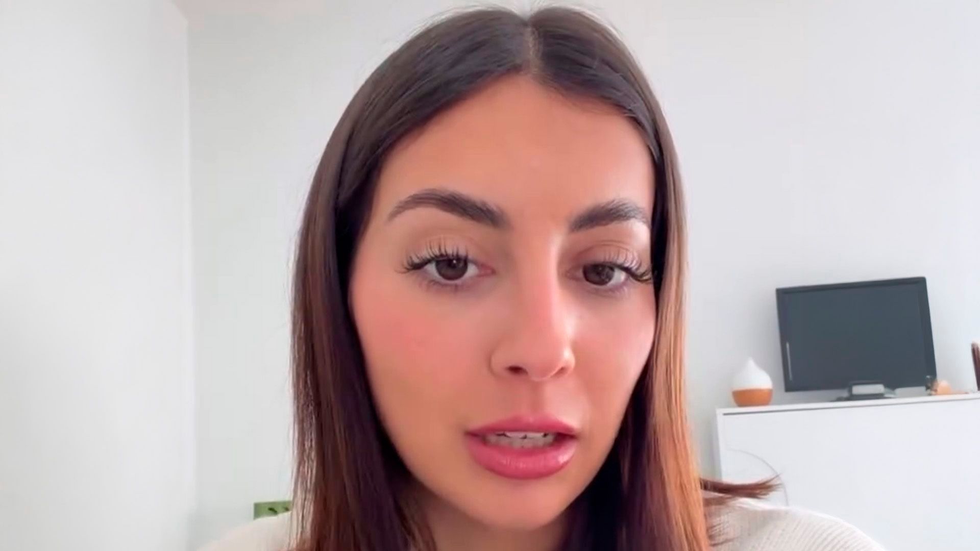 Marieta actualiza su estado de salud y desvela que se ha pasado “toda la noche vomitando”