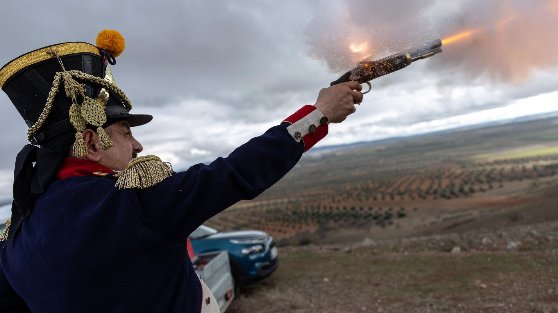 Recreación por parte de una compañía de teatro de la batalla de Almonacid correspondiente a la guerra de independencia en la que se usan réplicas de armas históricas con pólvora real