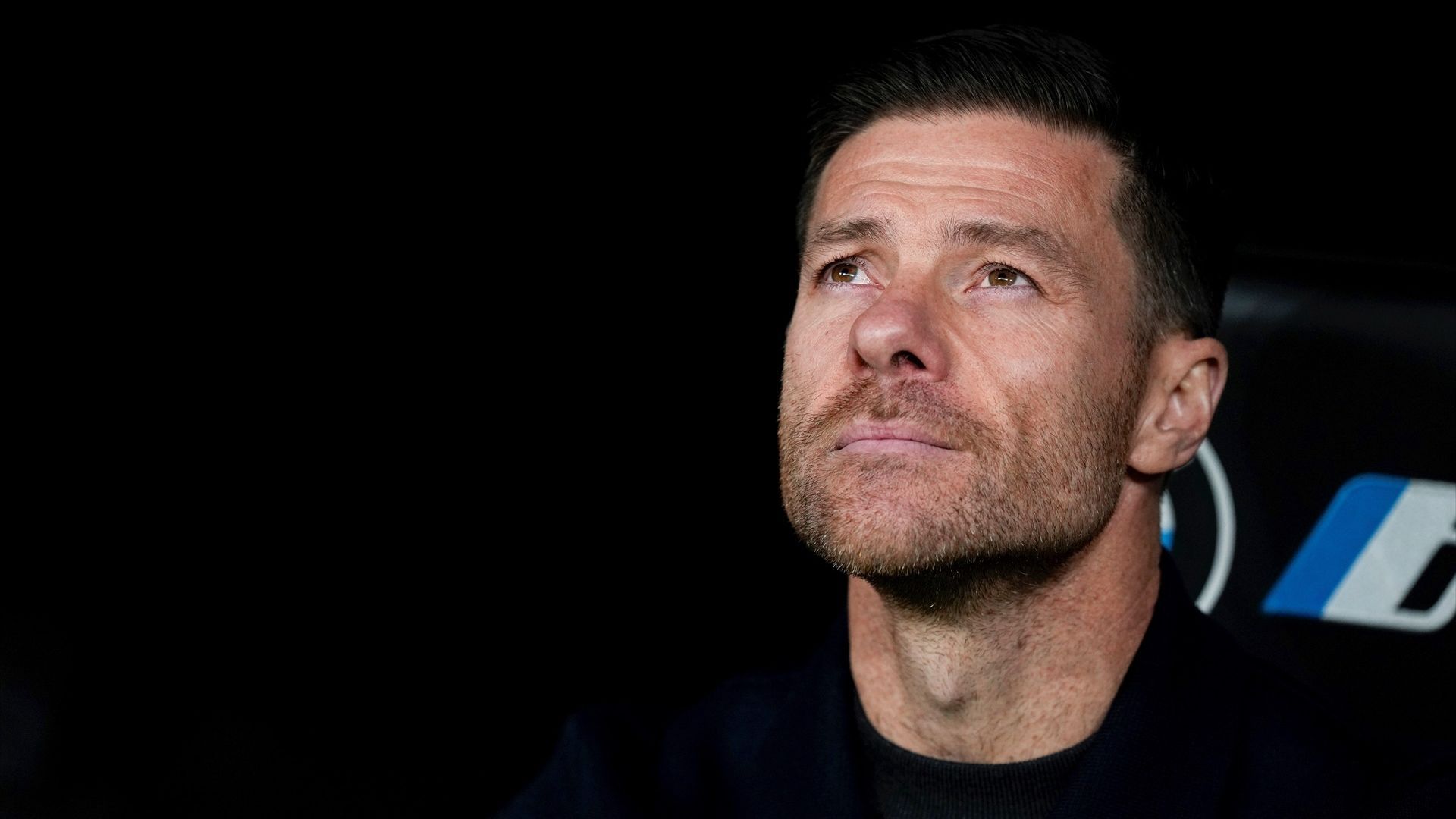 Xabi Alonso, en el banquillo durante el Real Madrid-Sevilla