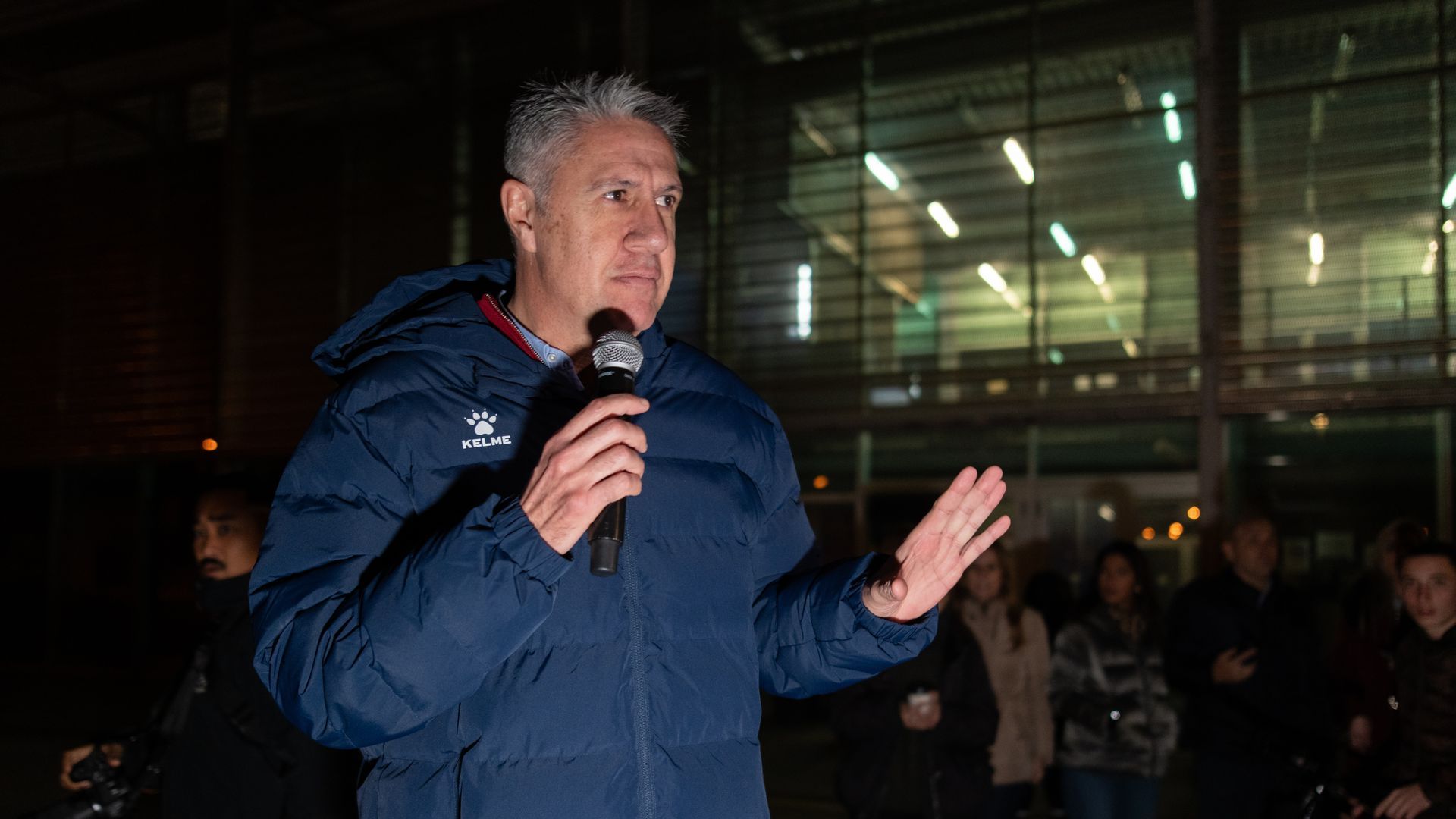 El alcalde de Badalona da por resuelto el conflicto por el desalojo del antiguo instituto B9 El alcalde de Badalona da por resuelto el conflicto por el desalojo del antiguo instituto B9