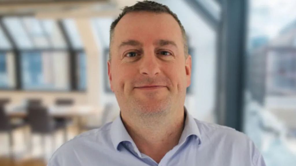 Caso Pelicot en Reino Unido: juzgan a un ex concejal que drogaba a su mujer para que otros hombres la violaran