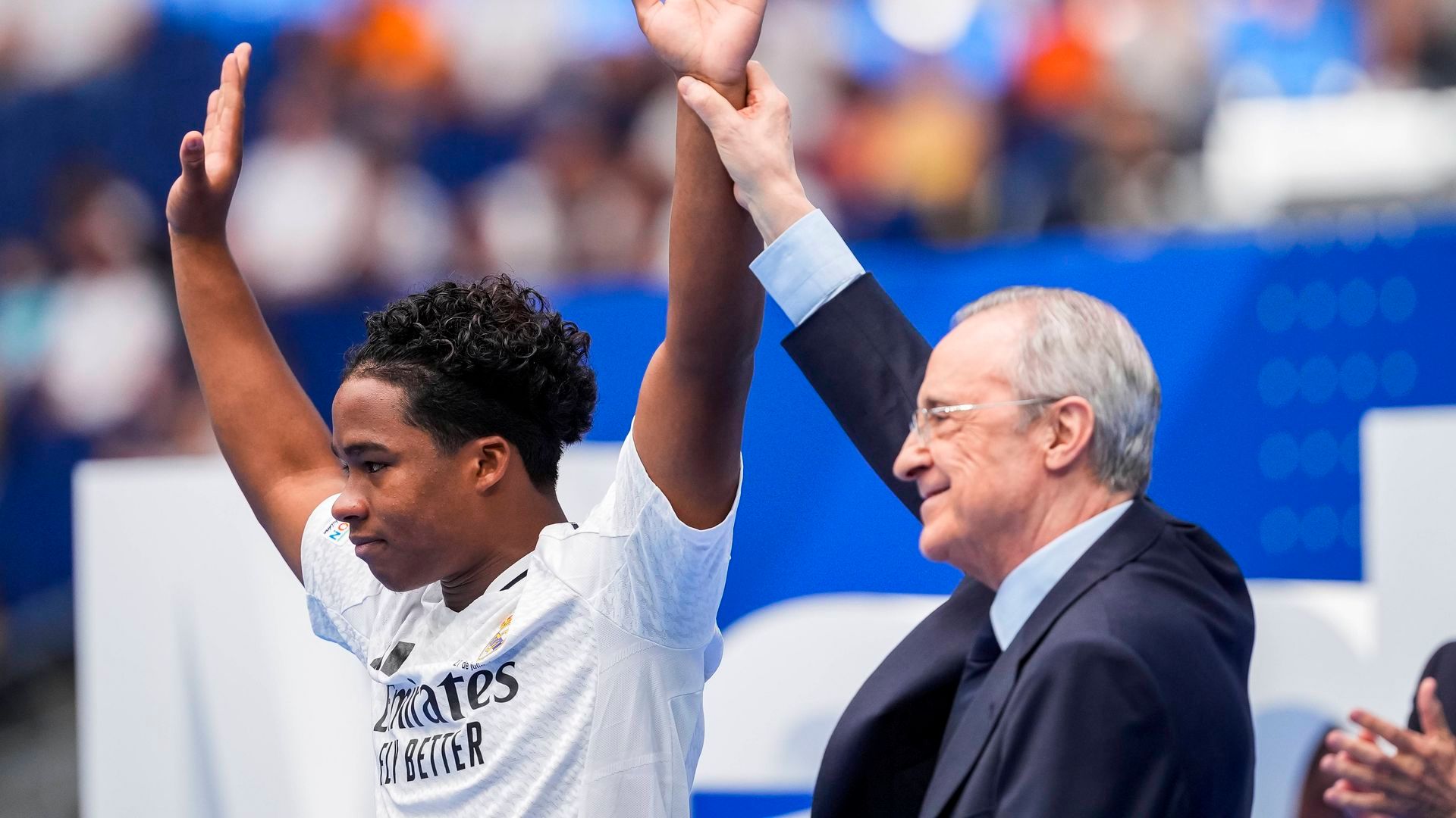 Endrick y Florentino Pérez en la presentación del brasileño