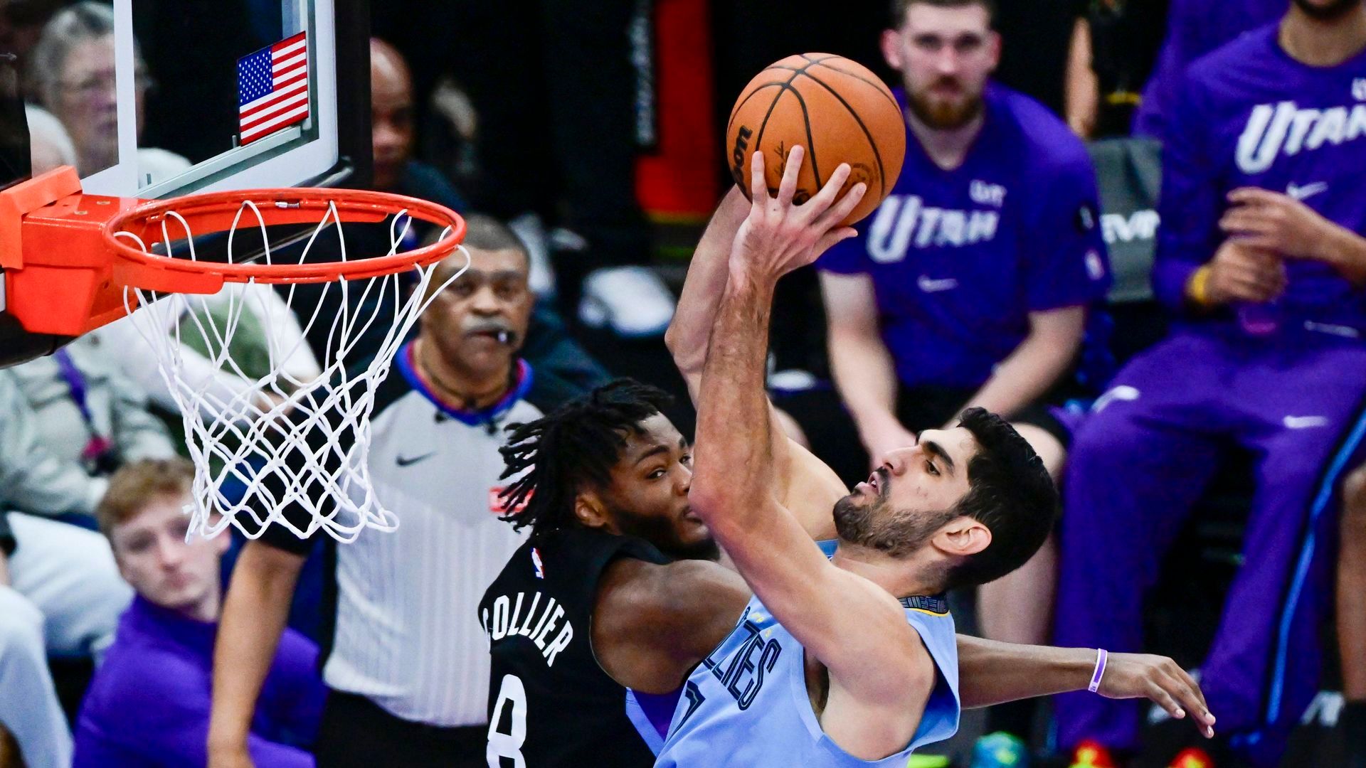 Santi Aldama en el partido contra Utah Jazz Santi Aldama en el partido contra Utah Jazz