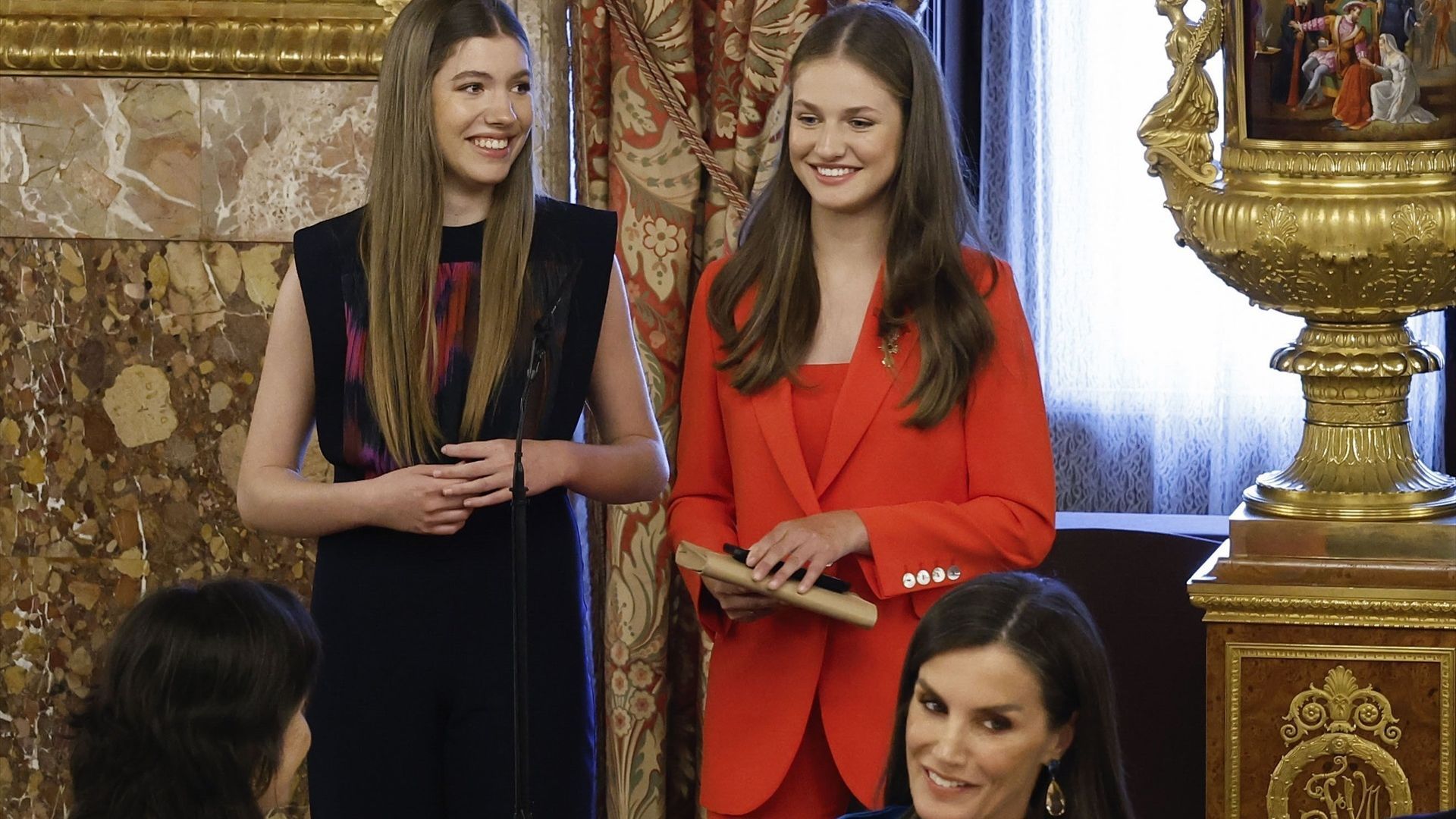 Sofía y Leonor viajan desde Lisboa y Murcia para reunirse con sus padres en Nochebuena