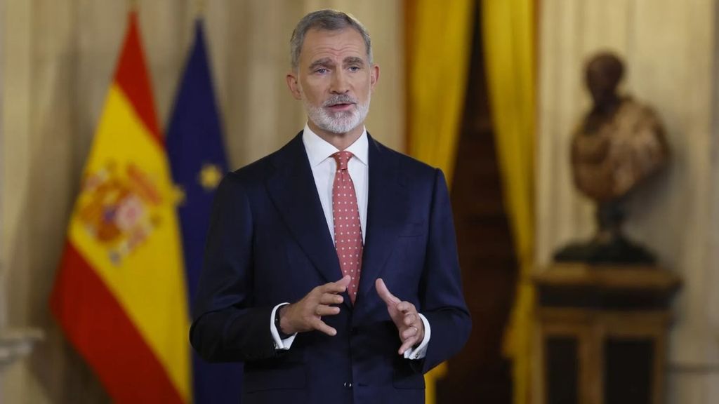 Felipe VI pide preservar la democracia con diálogo y respeto en su discurso de Navidad