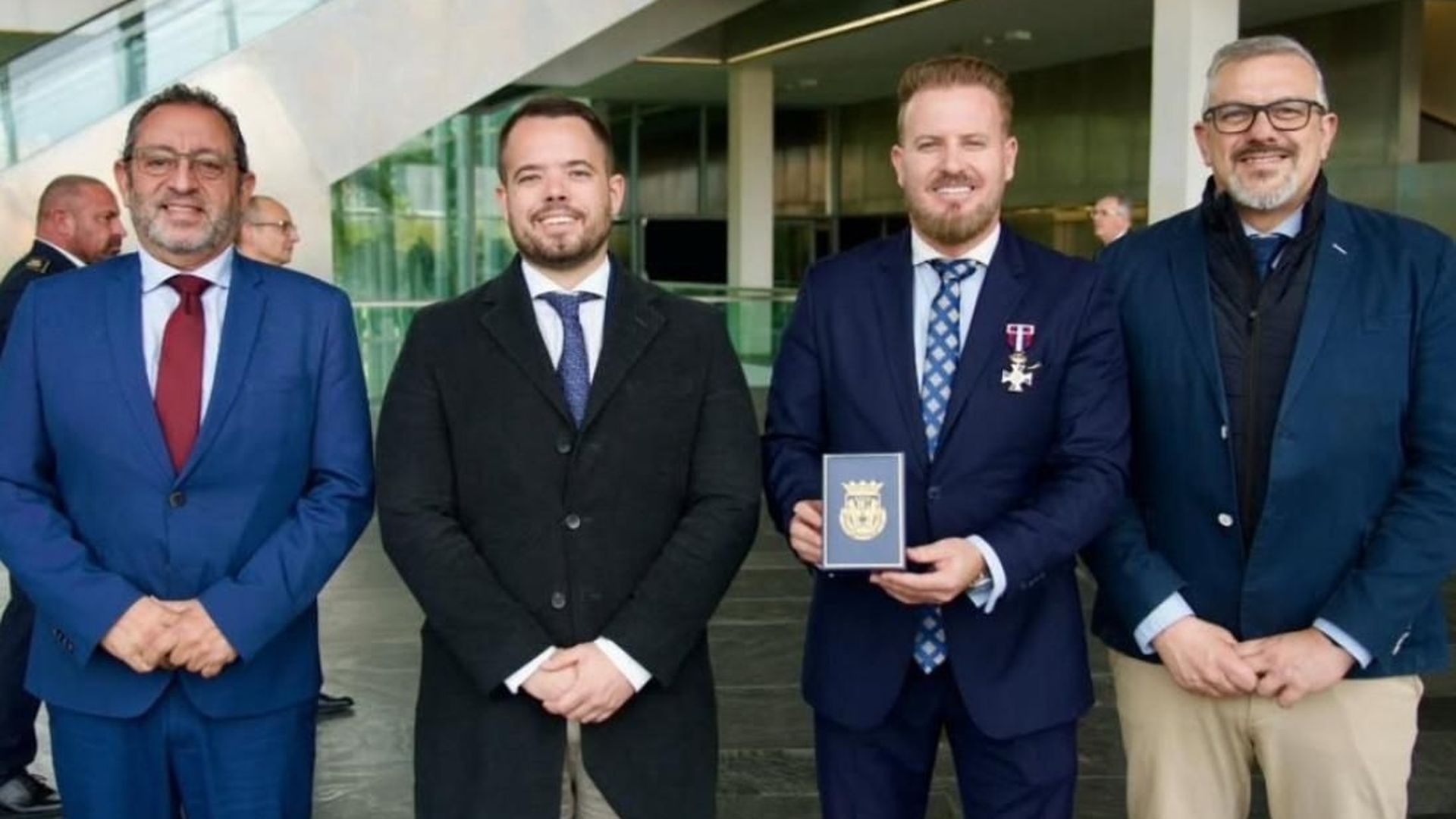 EuropaPress_7187822_miembros_grupo_municipal_vox_dos_hermanas_sevilla