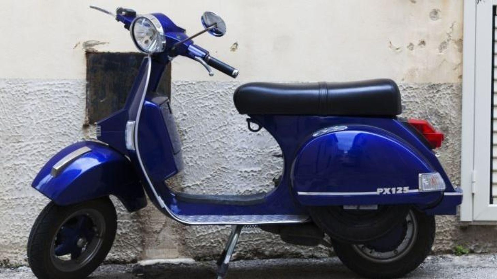 Vespa PX
