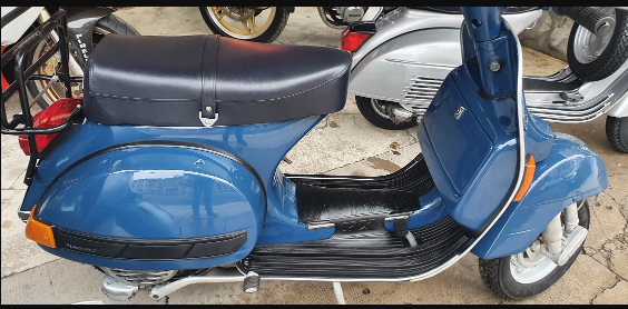 Vespa PX