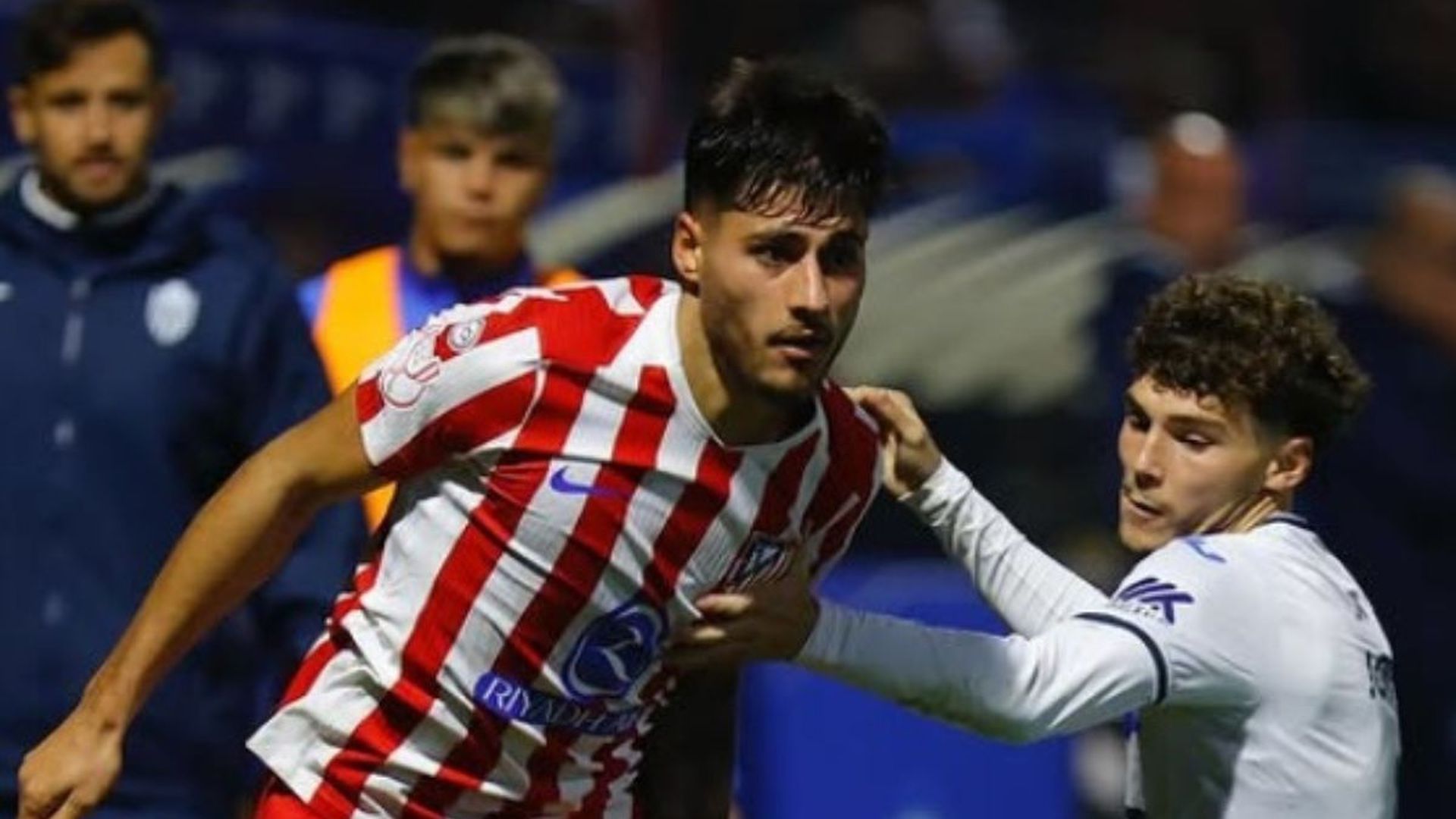 Carlos Martín, durante un partido con el Atlético de Madrid.
