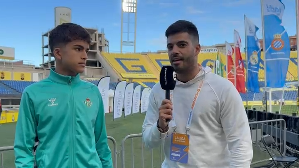 Darío Pérez, el central que ha cambiado el Sevilla por el Betis en LALIGA FC FUTURES