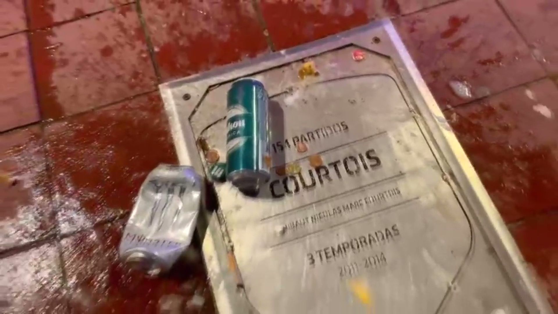 La placa de Thibaut Courtois en el Metropolitano