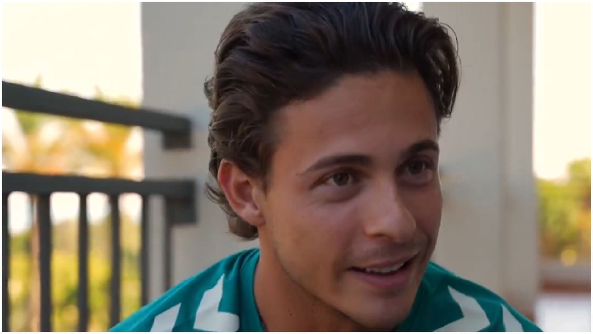 Roro Riquelme respondiendo a un test