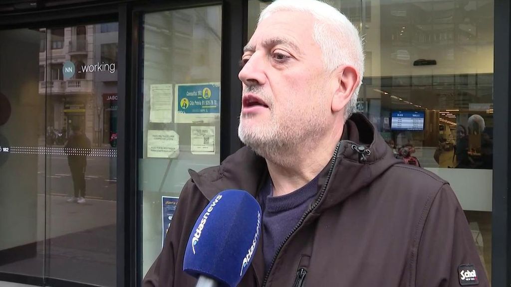 Ángel, con 59 años y en paro tras 34 años de ingeniero en la misma empresa: "Está complicado volver a encontrar trabajo"